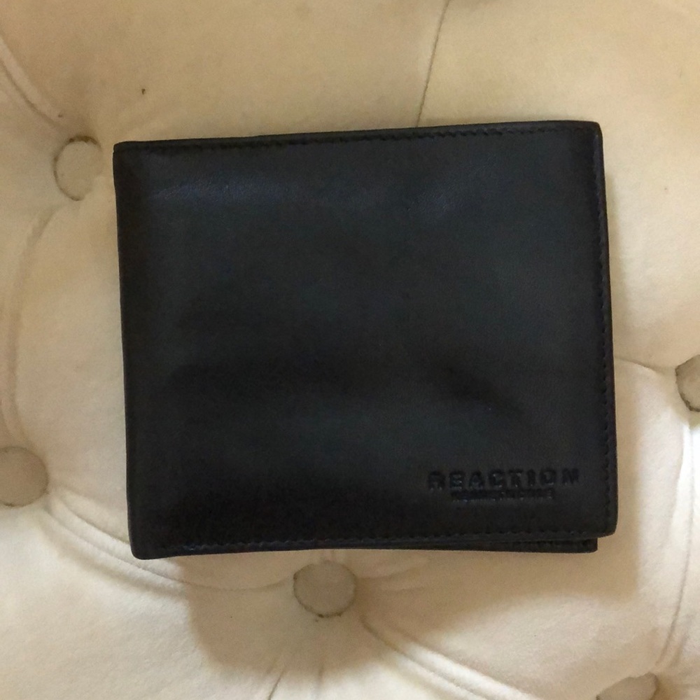 Brand new genuine leather Kenneth Cole wallet